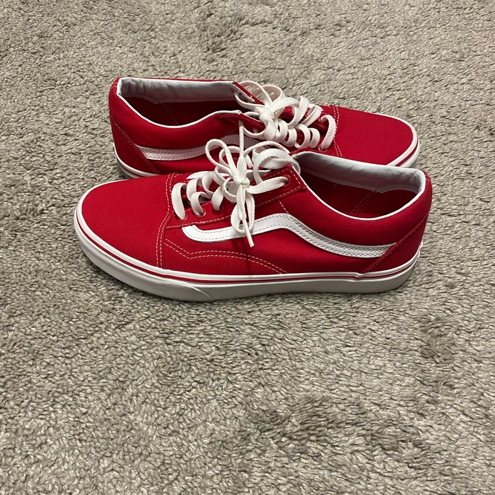 Men Size 8.5 Red and White Vans
